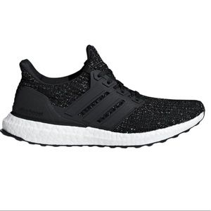 Ultra Boosts 4.0 “core black”